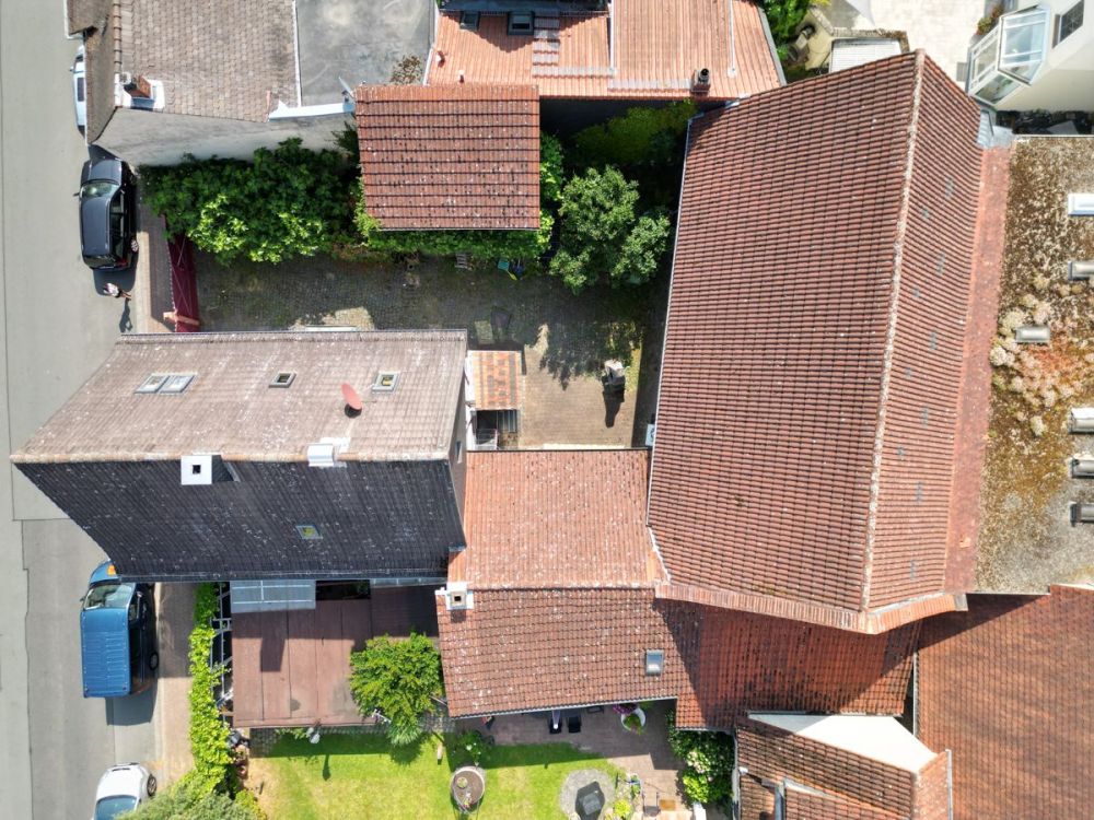 Historisches Fachwerkidyll mit Innenhof und Scheune  – eine Ruheoase im Herzen von Bischofsheim