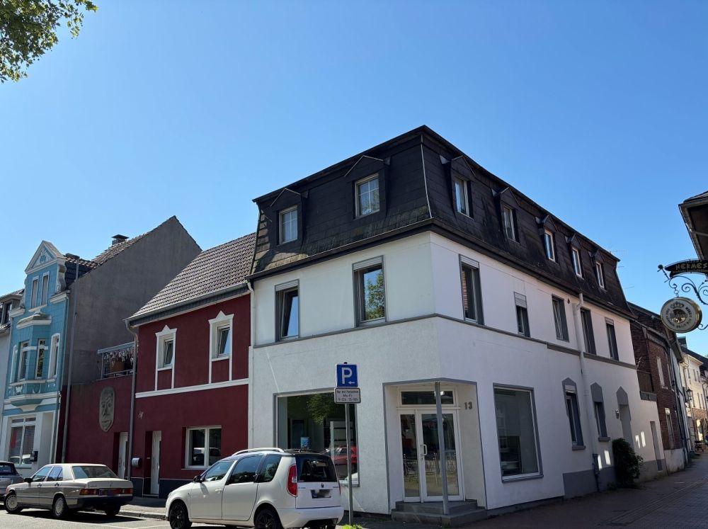 VIE-Dülken: Charmeoffensive! Bemerkenswert kuscheliges Haus 4 Schlafzimmer + Kamin + Wellness Lounge