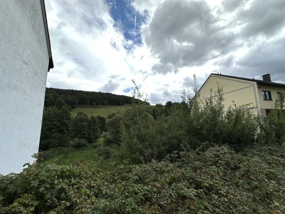 Baugrundstück mit Baugenehmigung für 4-Familienhaus in Heimbuchenthal