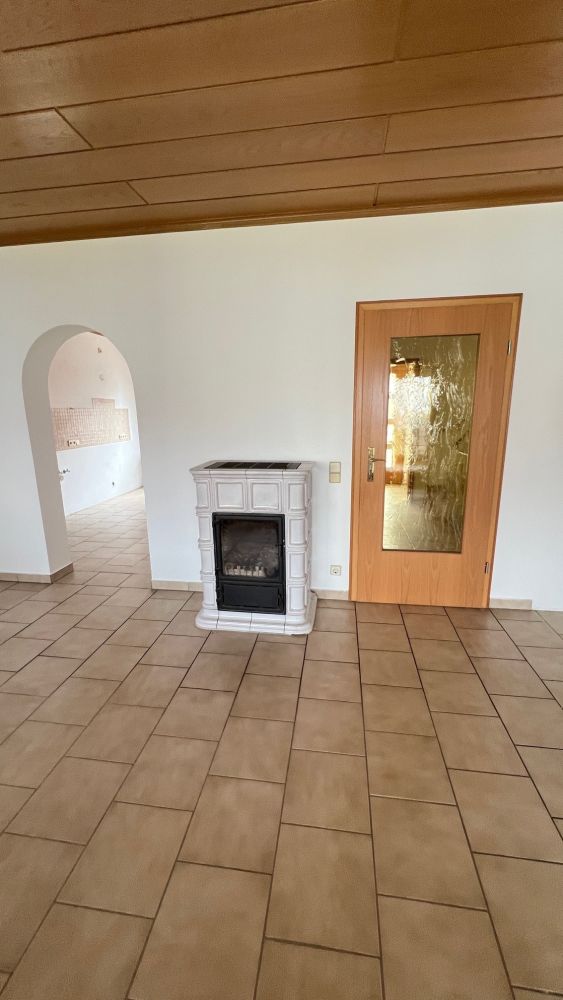 Geräumiges Reihenhaus mit viel Wohnfläche und solider Bausubstanz in Hallbergmoos