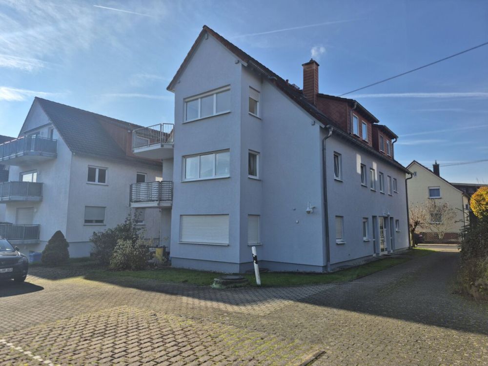 Ihr neuer Wohlfühlplatz unter dem Dach – mit Balkon und Raum für Ideen