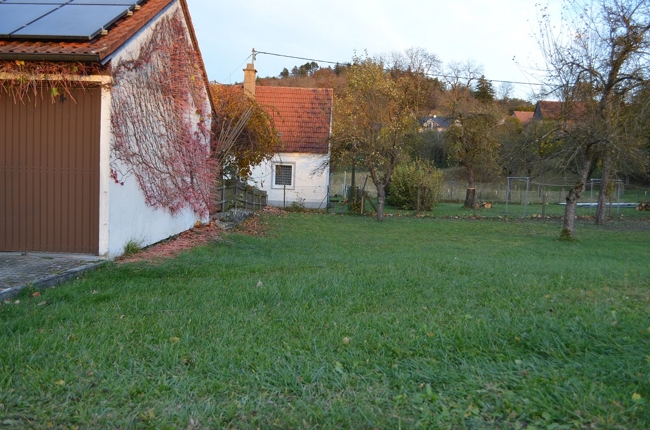 Baugrundstück mit Altbestand
in idyllischer Lage mit Weitblick zum Lech