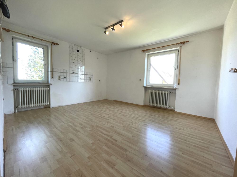 FLEXIBLES 2-FAMILIENHAUS IN ORTSRANDLAGE