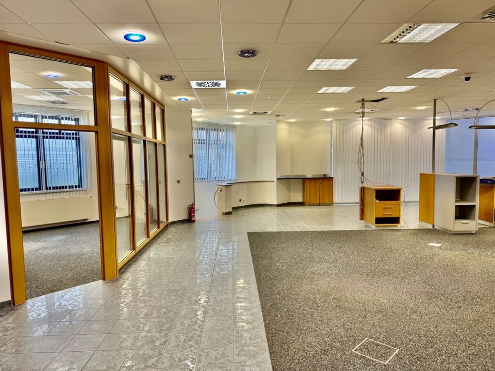 Ehemalige Bankfiliale mit Büroeinheit – 
zentral, gepflegt, flexibel nutzbar