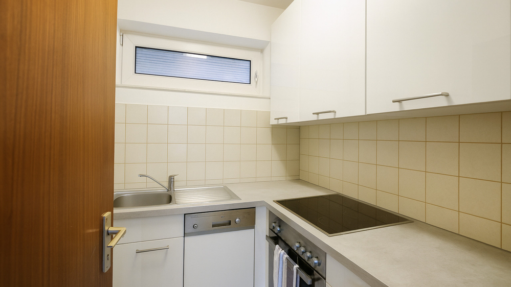 Kapitalanlage! Gepflegte 2-Zimmer-OG-Wohnung mit Balkon und TG-Stellplatz im Zentrum von Bad Zw'ahn