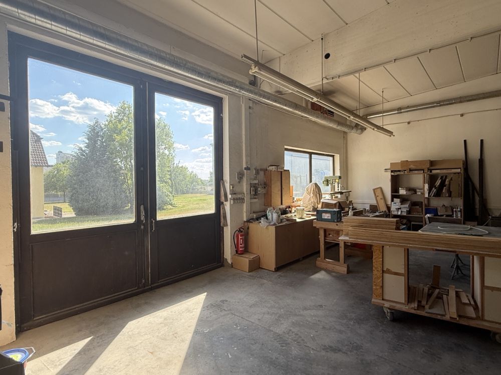 Schreinerei / Halle im Industriegebiet Brandweiher in Weiden zu vermieten