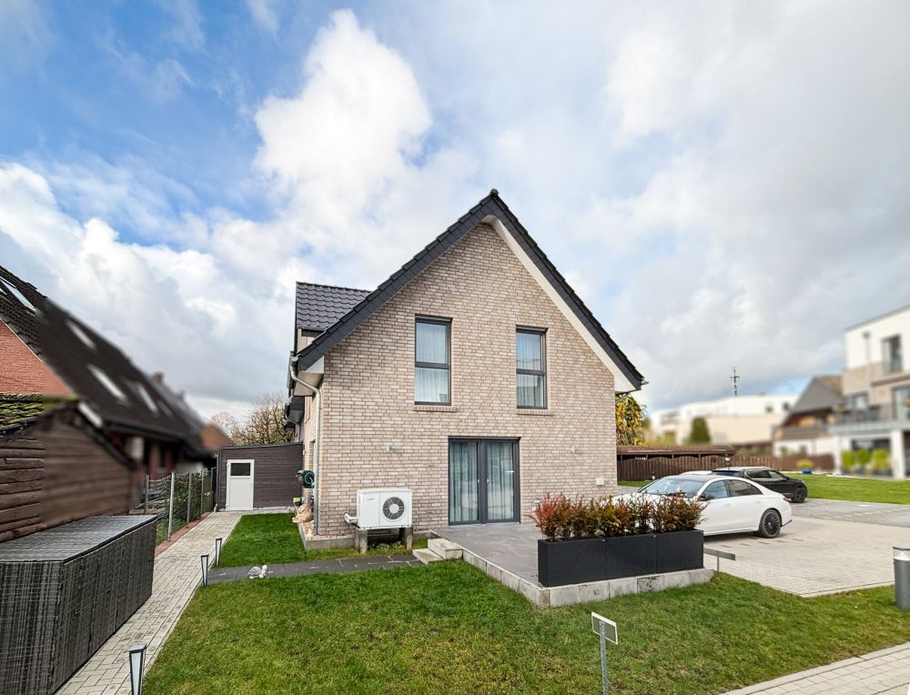 Investieren Sie in ein rundum stimmiges Gesamtkonzept! 
*Neubau-Doppelhaushälfte in Bevergern*