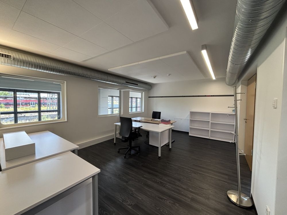 *EINZIGARTIG & MODERN*
geräumige Mietgewerbefläche direkt am Bahnhof von Rheine! (4)