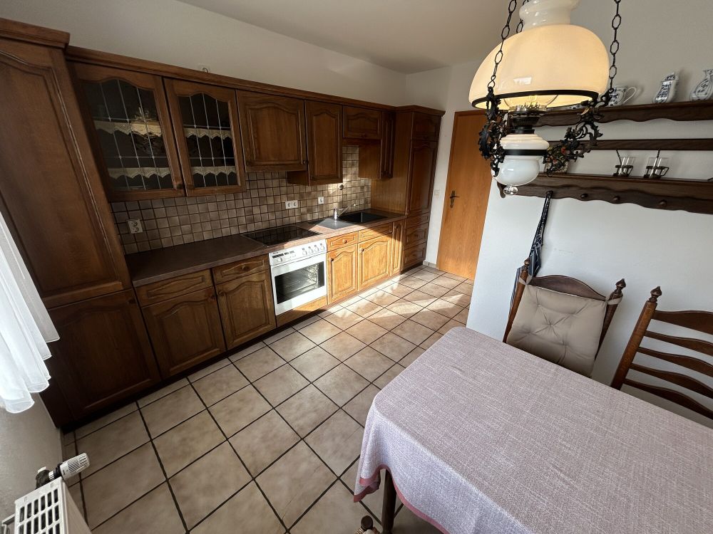  Erdgeschosswohnung in Stadtnähe, Zeitmietvertrag über 3 Jahre  (4)