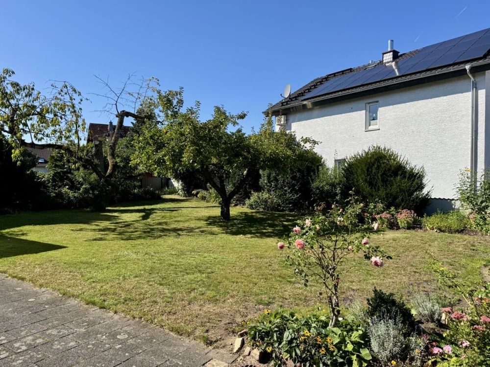 Charmantes Einfamilienhaus in idyllischer Lage – 
mit viel Platz für Familie, Arbeit und Erholung
