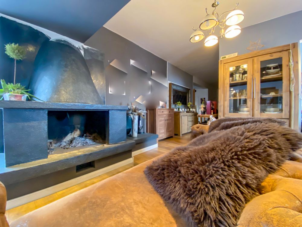 Charmantes Penthouse-Feeling: Großzügige Wohnung mit Dachterrasse in Reinheim