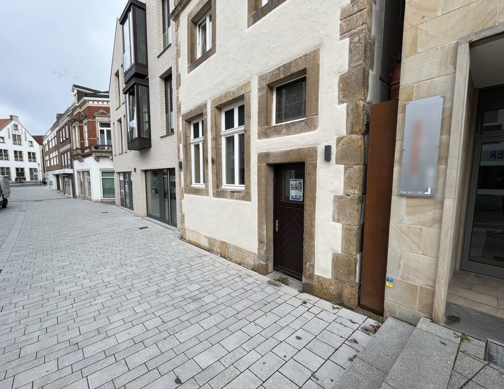 Großzügige Gewerbefläche mit vielen Möglichkeiten
direkt am Marktplatz  zu vermieten! (4)
