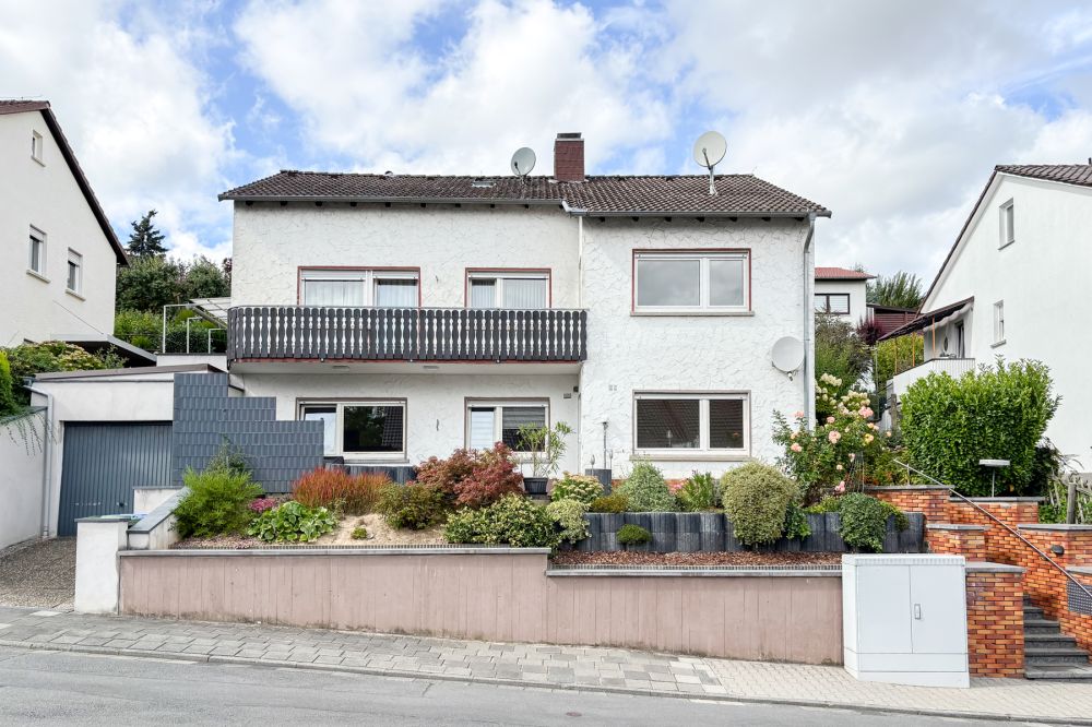 Sofort bezugsfrei – Attraktives Zweifamilienhaus für Familie und Generationen in Reinheim