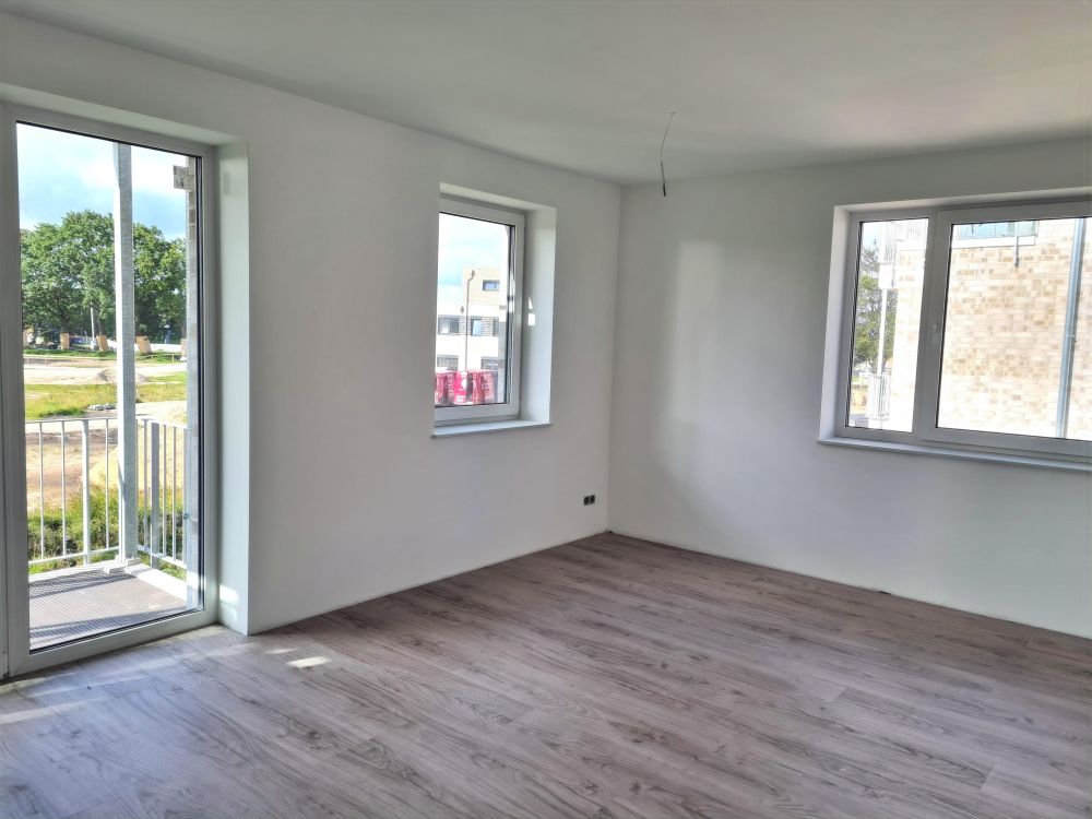 Geräumige, toll geschnittene Neubau-Wohnung im Obergeschoss!