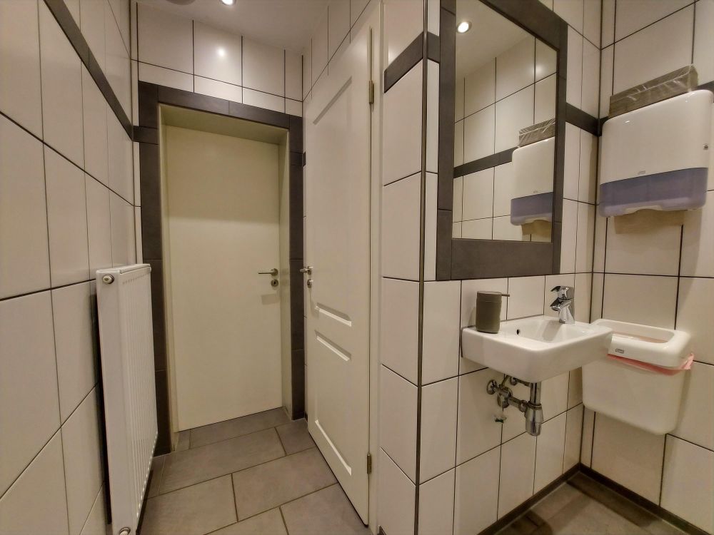 Damen WC neben der Diele - Ansicht I