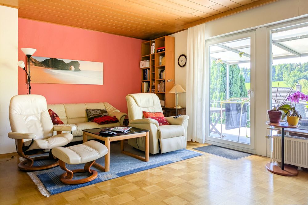 Ein Haus? Eine Wohnung? Eigentlich beides! Große ETW mit Garten in ruhiger, sonniger Süd-West-Lage!