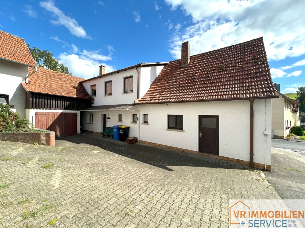 Wohnen & Leben auf dem Land: Großzügiges Wohnhaus mit Halle und Garten in 97633 Gollmuthhausen!