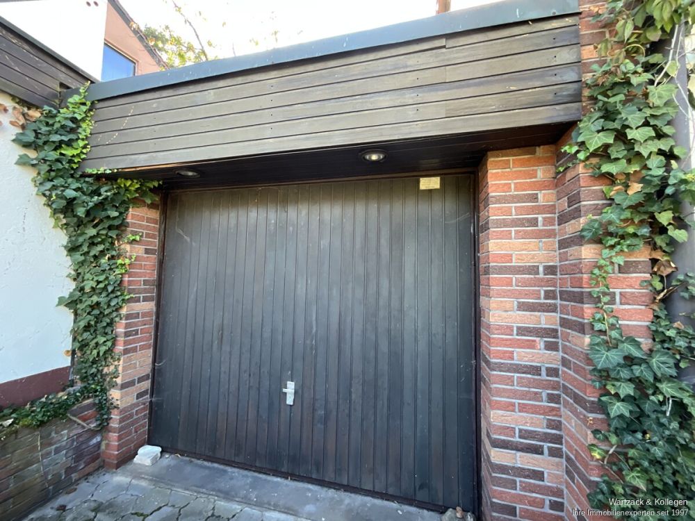 Der Aufwand lohnt sich 
- Einfamilienhaus mit Renovierungsbedarf 
auf traumhaftem Grundstück