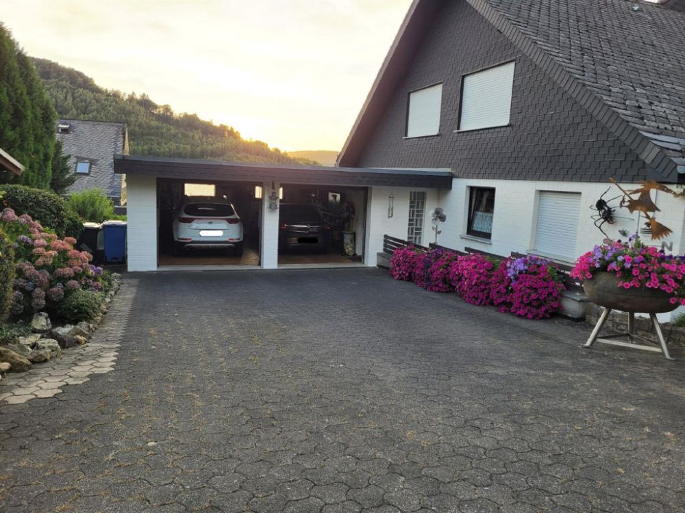 Ansicht / Garagen