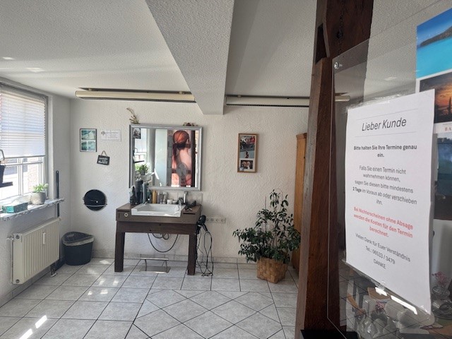 Wohn- und Geschäftshaus in zentraler Lage