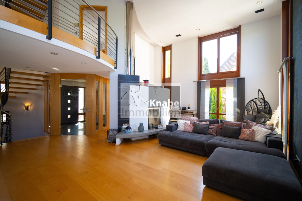 Sonnenverwöhnte Architektur trifft exklusiven Wohnkomfort!