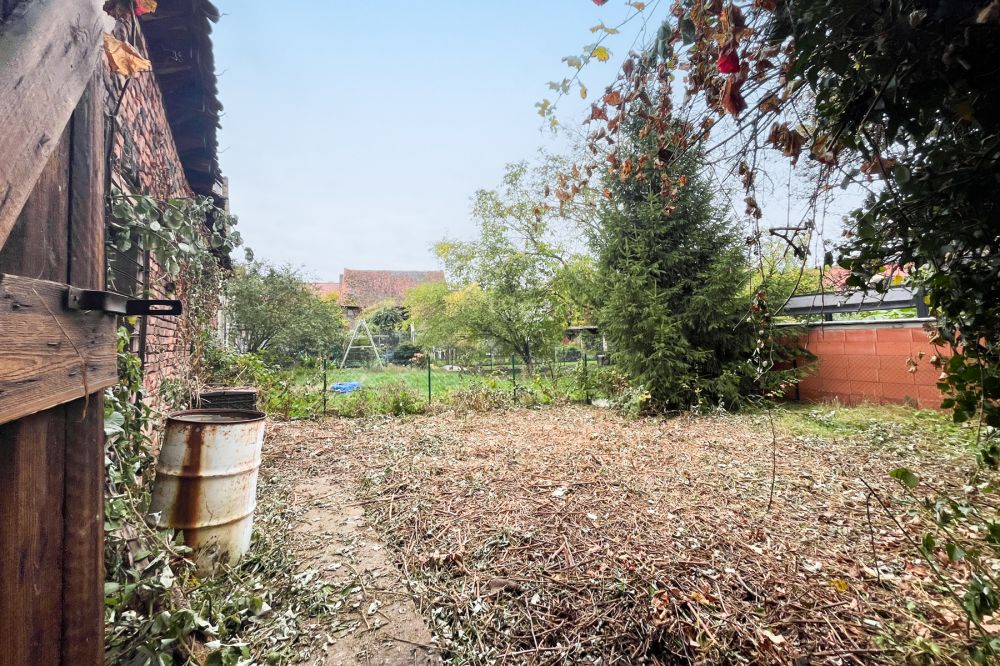 Großzügige Handwerker Immobilie in guter Lage  - die perfekte Basis für Neubau oder Kernsanierung