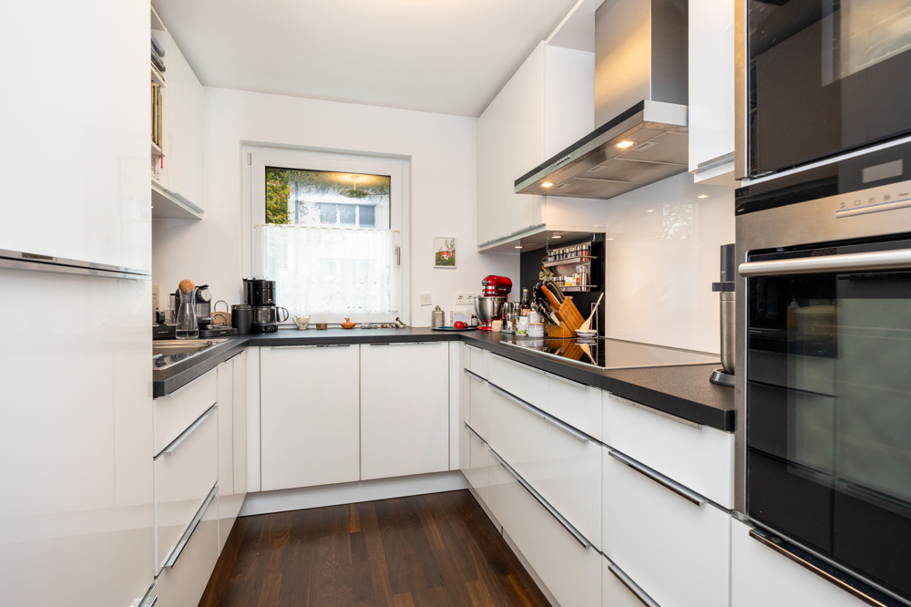 Hochwertiges Reihenmittelhaus in ruhiger Bestlage von Dachau mit traumhaftem Garten