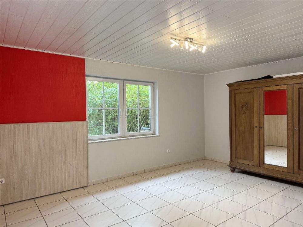 Wohnkomfort trifft Vermietungschance - Stilvolles Wohnhaus in naturnaher Lage