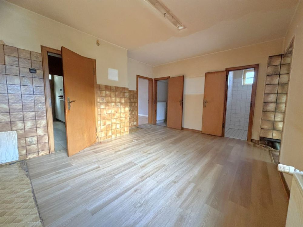 / Familienfreundliches Stadthaus in Hüsten - Viel Platz & Entwicklungspotenzial