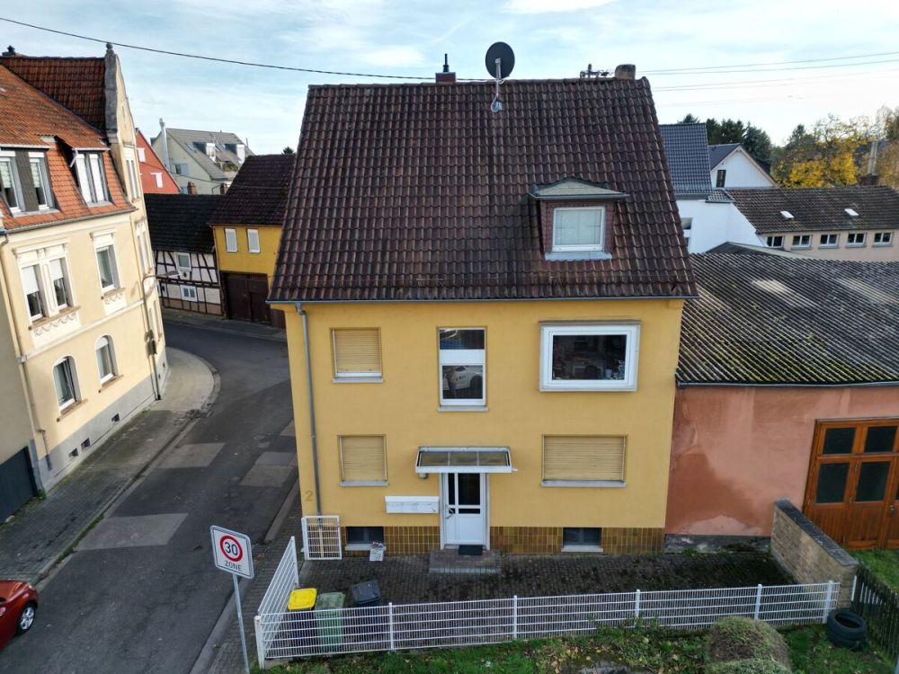 Mehrfamilienhaus mit WG-Vermietung - Attraktives Investment für Kapitalanleger in Sossenheim