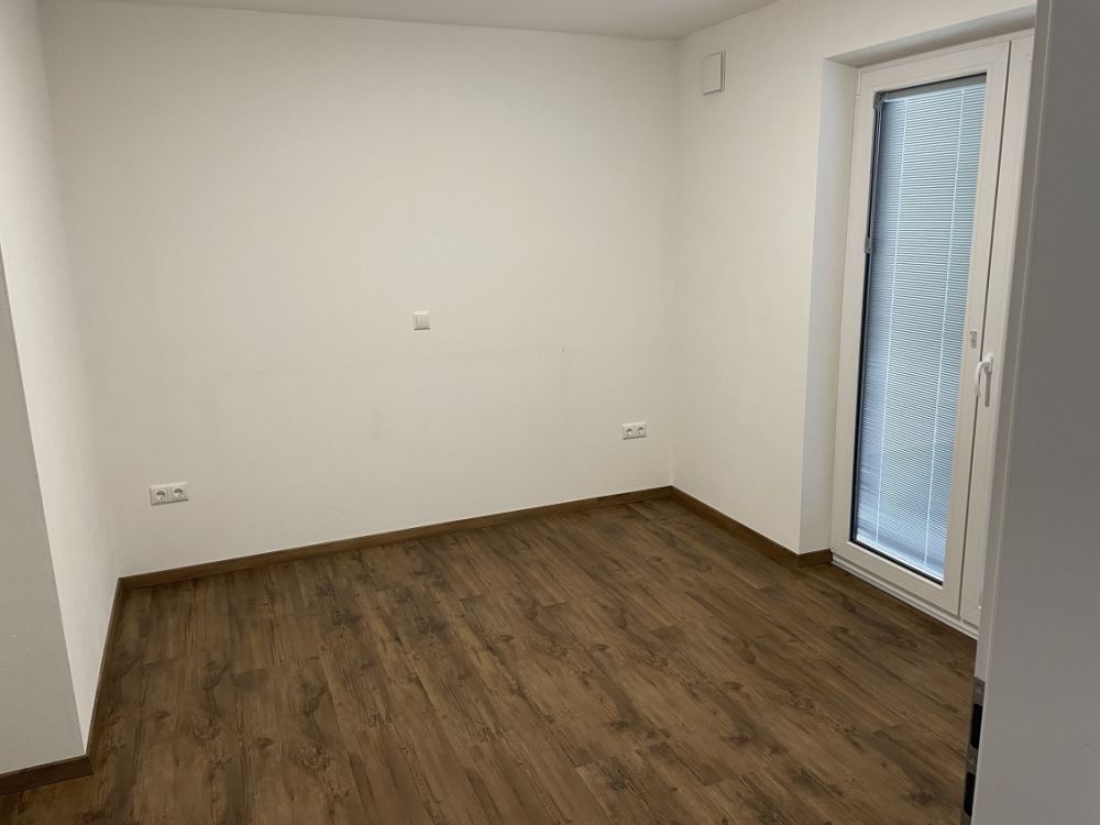 Neuwertige barrierefreie Eigentumswohnung in kleiner Wohnanlage - sofort beziehbar