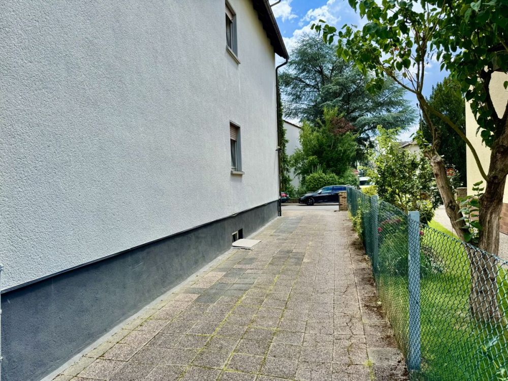 Charmantes Dreifamilienhaus in ruhiger &
beliebter Wohnlage