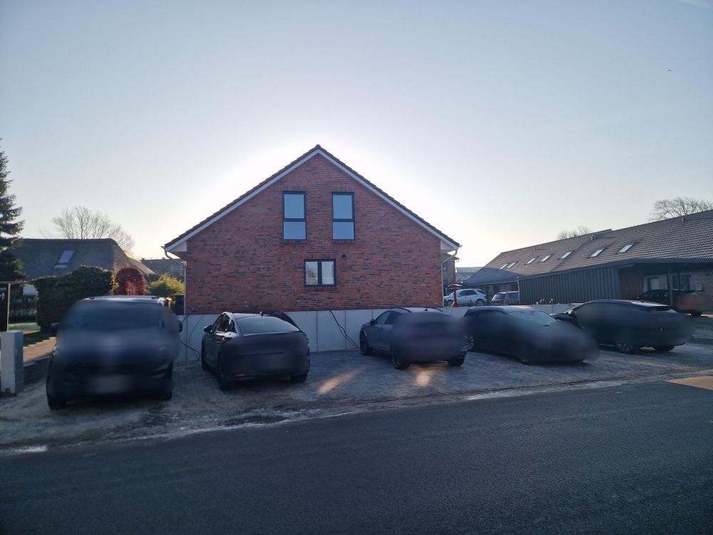 Blick auf die Parkplätze