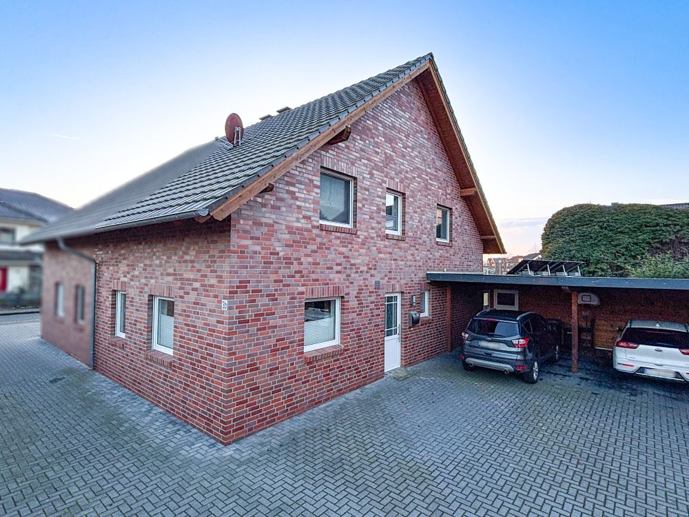 Wohnen mit Stil - Optimal konzipiert! Attraktive Doppelhaushälfte im Ortskern von Recke! (4)