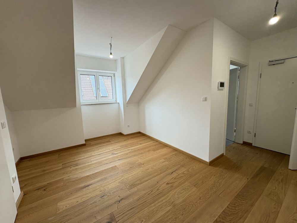 Traumhafte Dachgeschosswohnung im Neubauprojekt "Wohnen an der Goldenen Straße" in Plößberg!