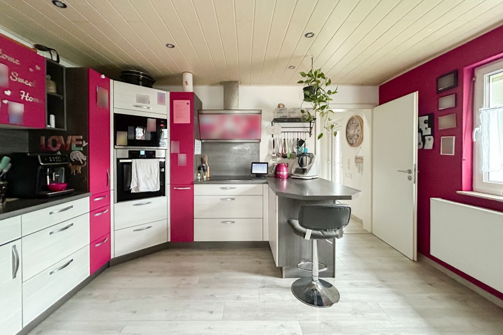 Platz für die ganze Familie – modernisiertes Einfamilienhaus mit Gartenparadies, Garage und Carport!