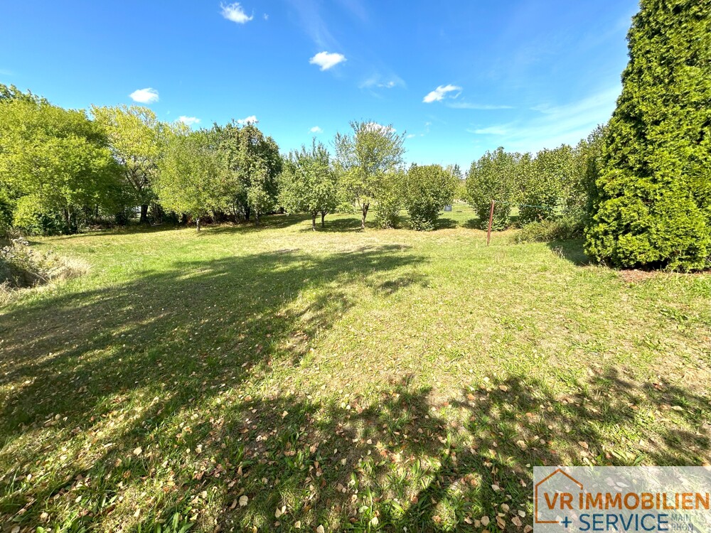Licht, Luft & Lebensqualität: Großzügiger Bungalow mit Gartenparadies in 97633 Großbardorf!