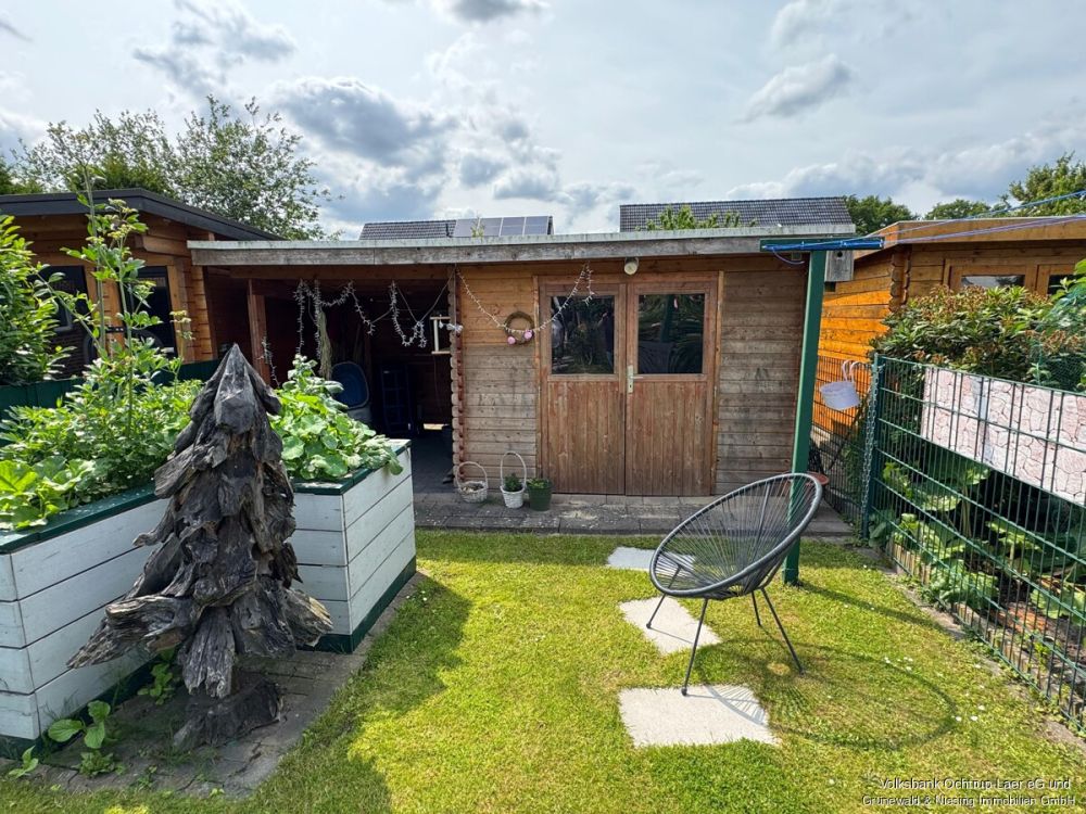 Exklusives Reihenmittelhaus mit schönem Garten in ruhiger Wohnlage !
