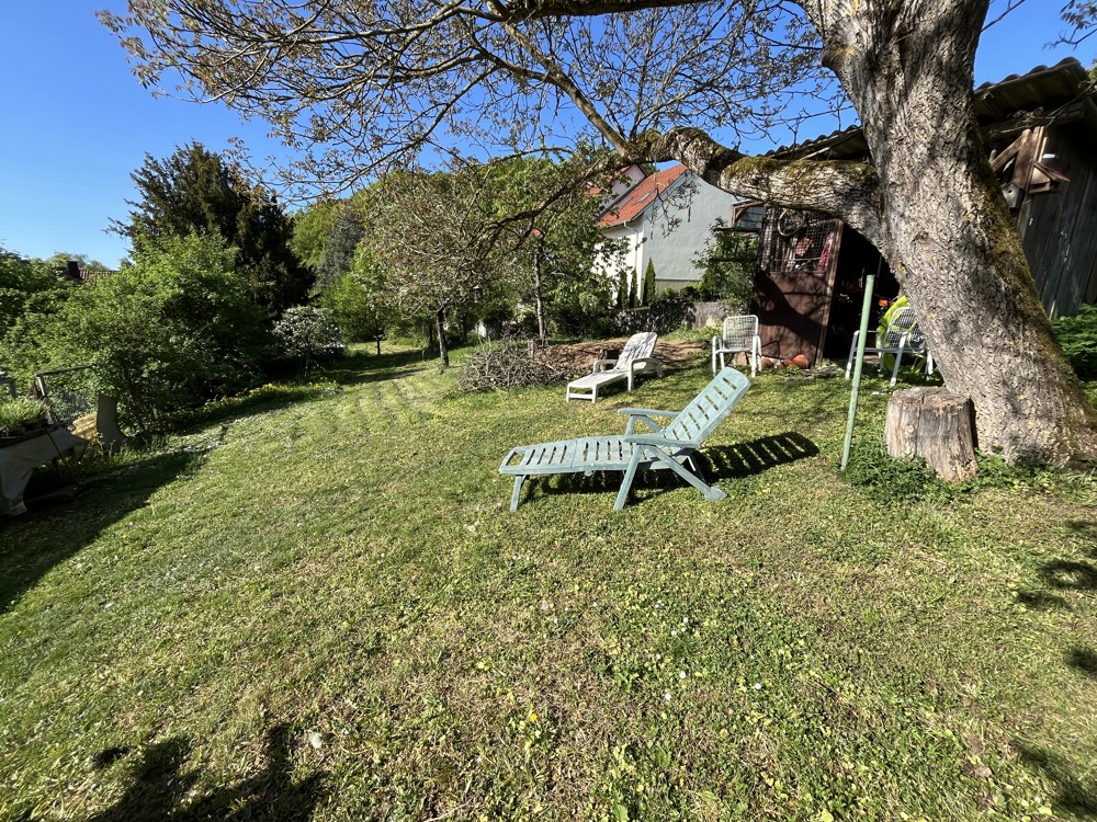 Kompakt, grün und voller Möglichkeiten – individuelles Baugrundstück in 97532 Üchtelhausen