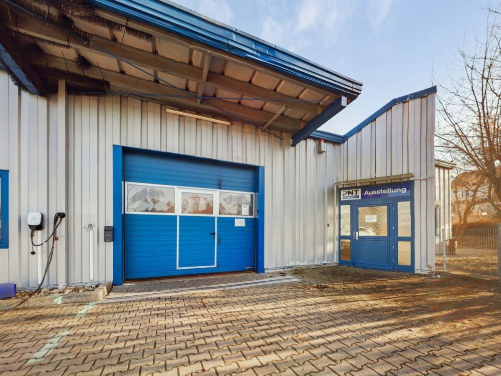 Attraktive und vielfältig nutzbare Gewerbeeinheit in Roßtal! (4)