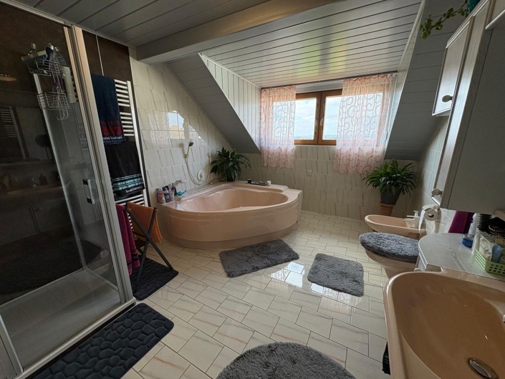 Gut gepflegtes Einfamilienhaus in Ilsenbach/ Püchersreuth zu verkaufen - ideal für Ihre Familie!