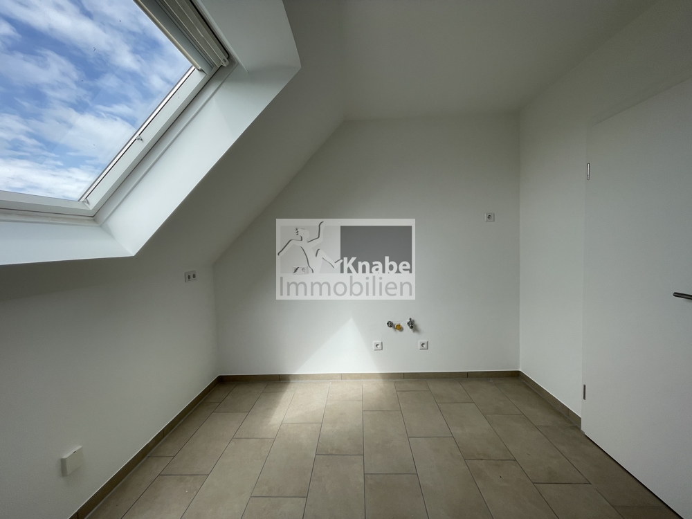 Moderne Wohnung mit Ausblick und eigenem Gartenteil!