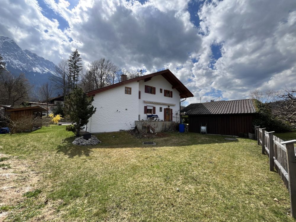 Idyllisch. Bergblick. Charmant.