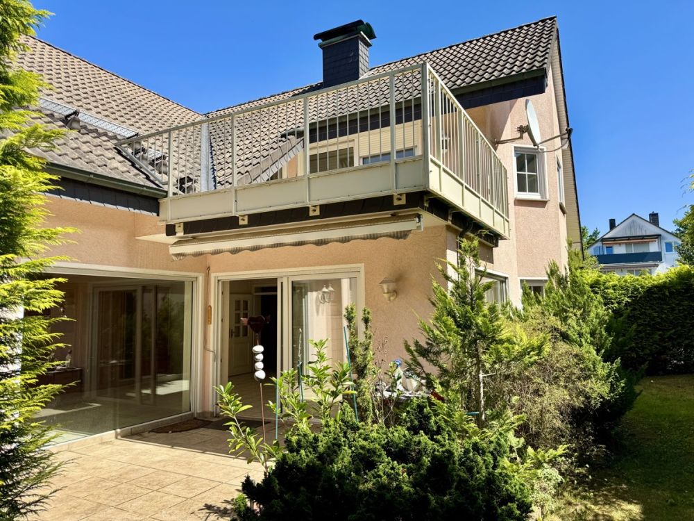 Einfamilienhaus in ruhiger und idyllischer Lage
- Ein Zuhause mit Herz in bester Lage von Rodgau -