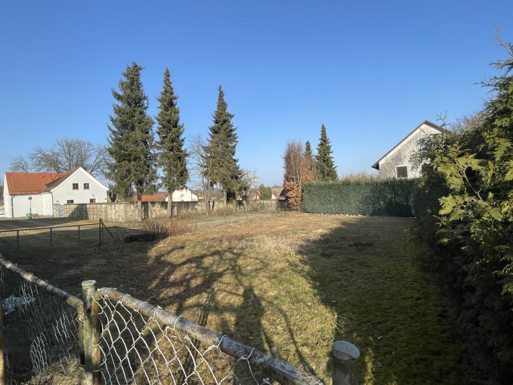 Einfamilienhaus mit großer Maschinenhalle und Werkstatt in Waidhaus!