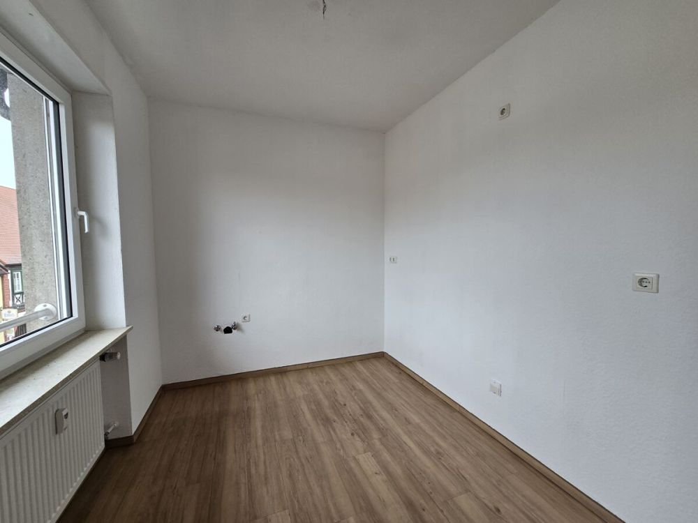 3-Zi.-Wohnung mit Balkon, 
Stellplatz und großzügigem Wohnbereich