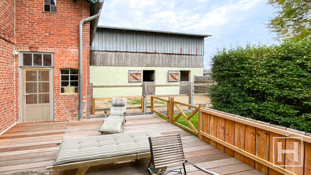 Charmantes Zweifamilienhaus mit vielfältigen Möglichkeiten