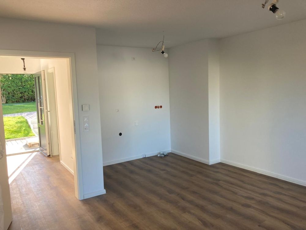 Kernsaniertes Reihenendhaus mit zwei separaten Wohneinheiten am Ellenberger Forst