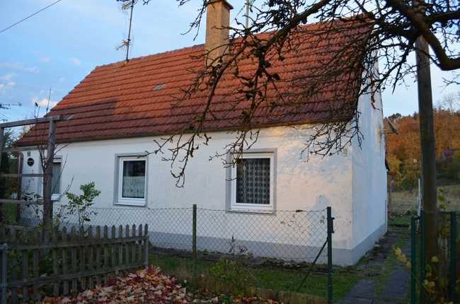 Baugrundstück mit Altbestand
in idyllischer Lage mit Weitblick zum Lech