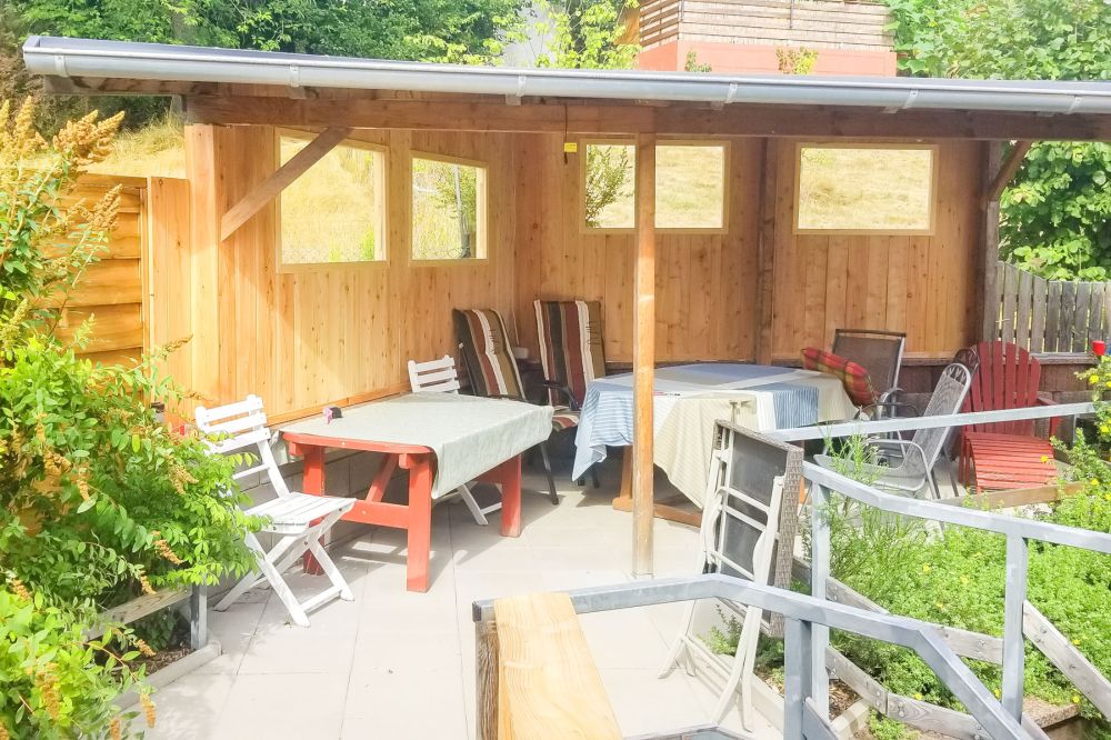 Multi-Talent: Kernsaniertes Mehrfamilienhaus mit 3 Wohnungen im schönen Mossautal!